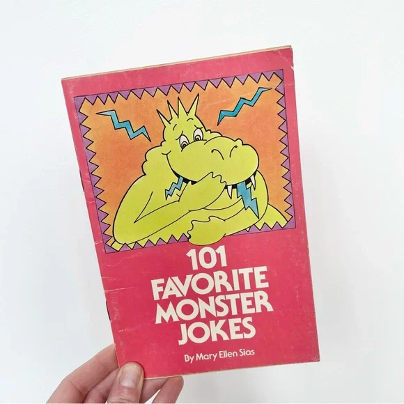 Vintage 101 Favorite Monster Jokes Book - Picture 1 of 7